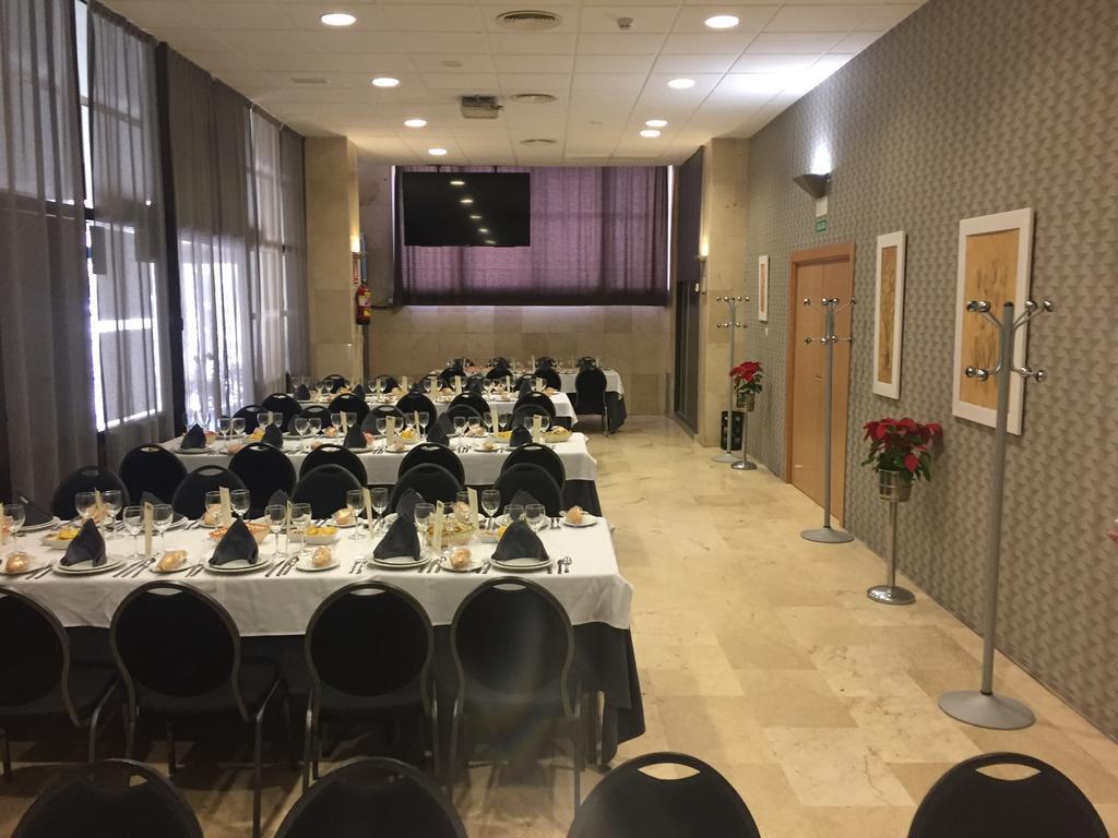 Hostal Restaurante Estacion Jaén Esterno foto
